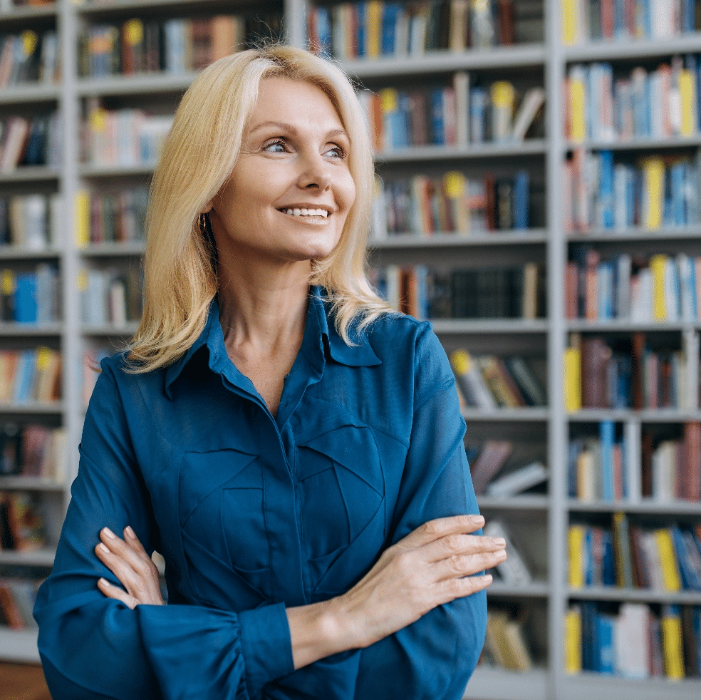 woman-female-business-elegant-teacher-confident